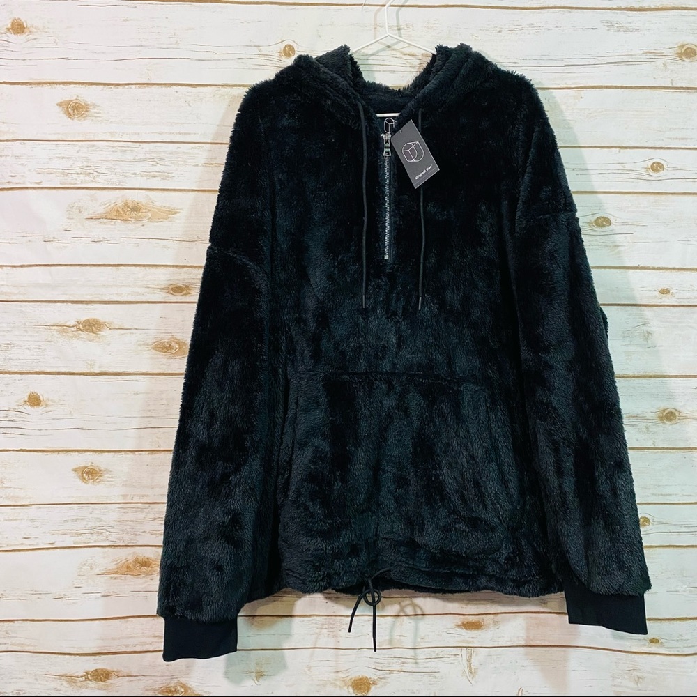 Original use woman’s black plus size XXL pull over hoodie 1/4 zip fleece jacket.